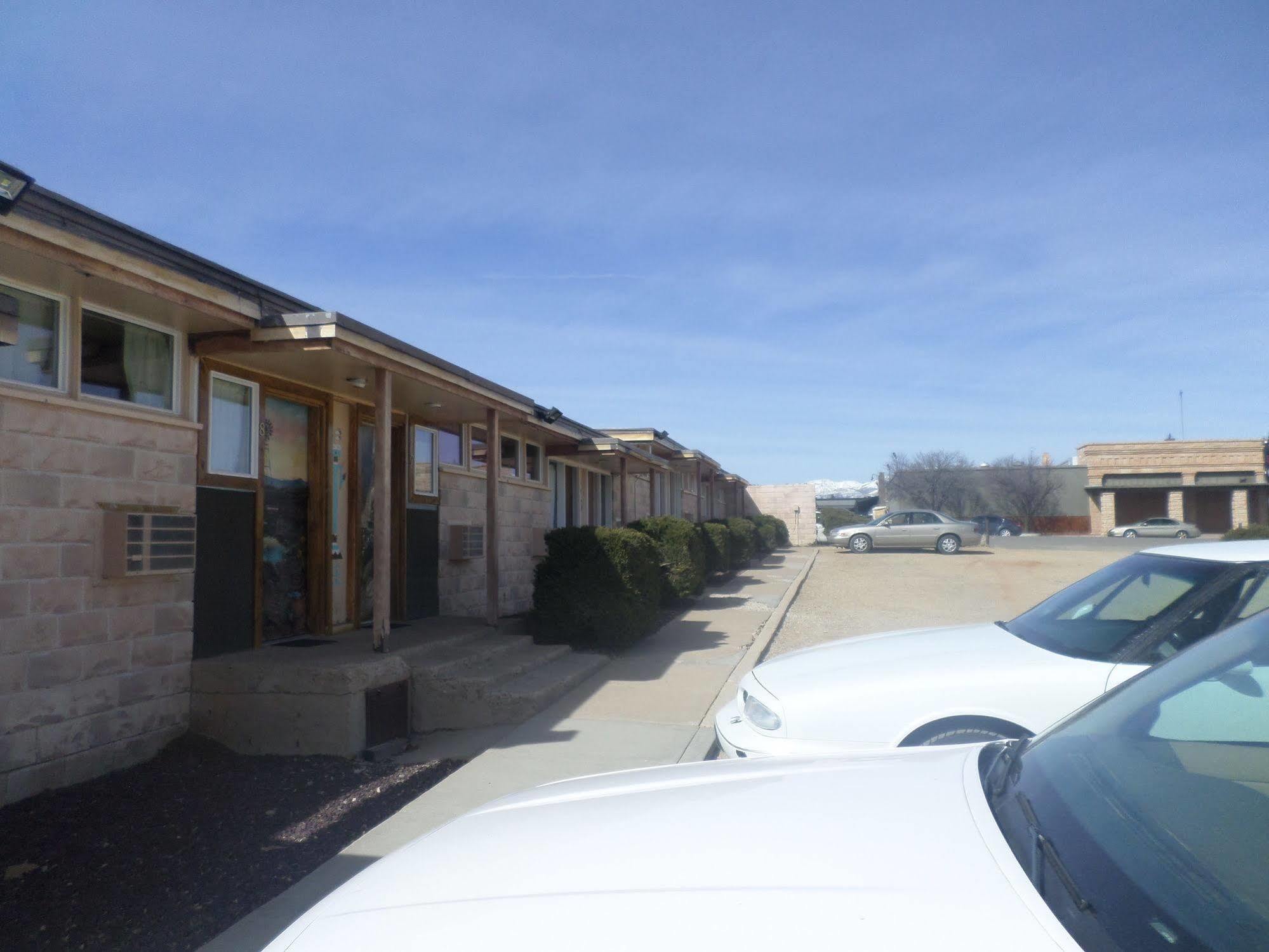 Cliff Palace Motel Blanding Extérieur photo
